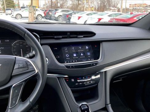 Used 2023 Cadillac XT5 Luxury w/ LPO, Floor Liner Package image 5