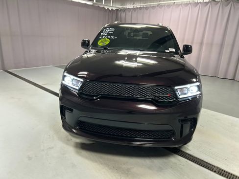 Used 2024 Dodge Durango SXT w/ SXT Blacktop Group image 2