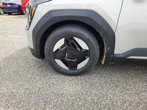 New 2026 Kia EV9 Wind image 24