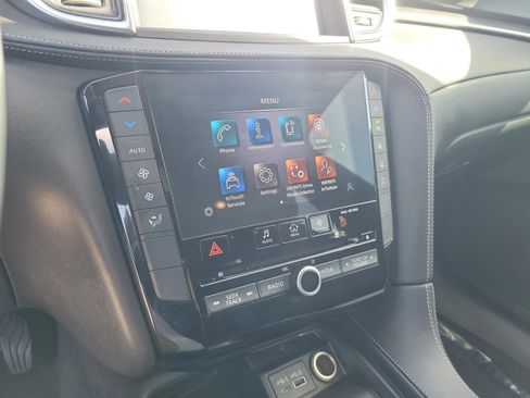 Certified 2025 INFINITI QX50 Pure image 19