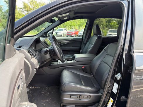 Used 2025 Honda Passport EX-L image 10