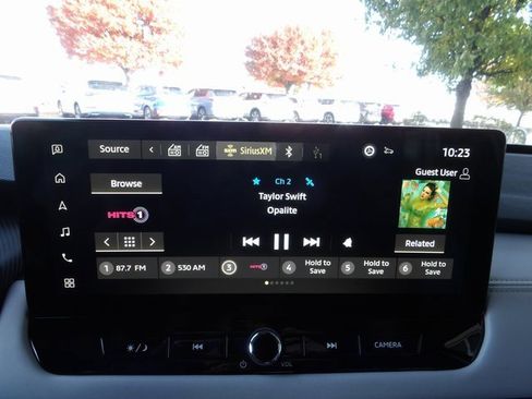 New 2025 Mitsubishi Outlander SE image 30