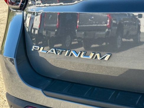Used 2025 Ford Explorer Platinum w/ LUX Leather Package AWD/4WD image 20