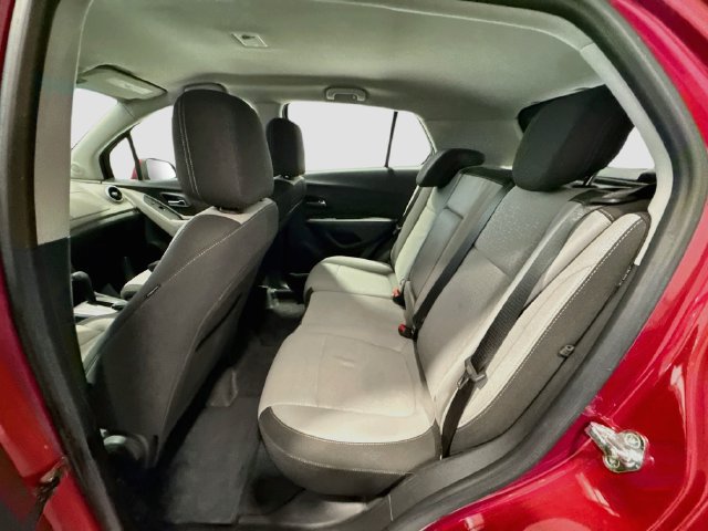 Used 2015 Chevrolet Trax LS AWD/4WD image 21