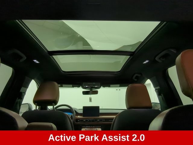 Used 2024 Lincoln Aviator Reserve w/ Equipment Group 201A AWD/4WD image 29