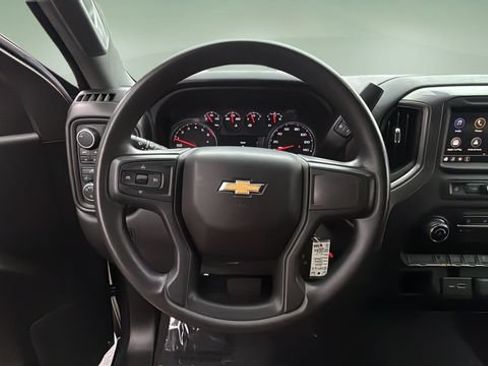 Used 2022 Chevrolet Silverado 1500 Custom AWD/4WD image 11