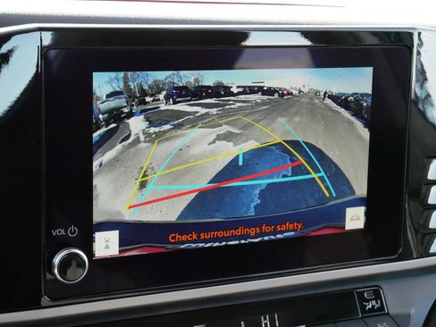 Certified 2025 Toyota Camry LE image 29