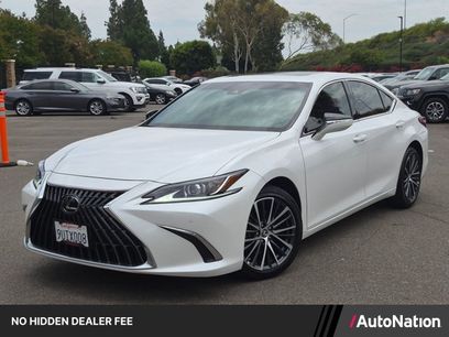 Used 2025 Lexus ES 350 w/ Premium Package