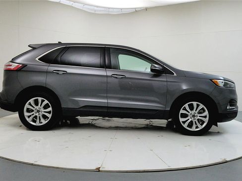 Used 2024 Ford Edge Titanium image 9