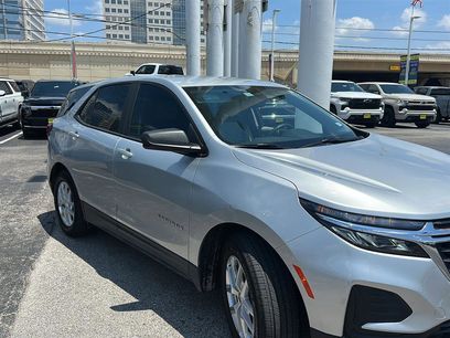 Used 2022 Chevrolet Equinox LS