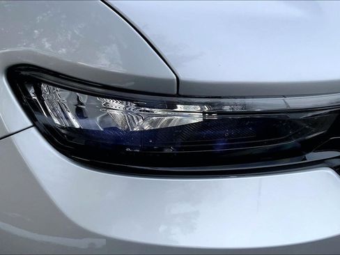 Certified 2025 Jeep Grand Cherokee Altitude image 21