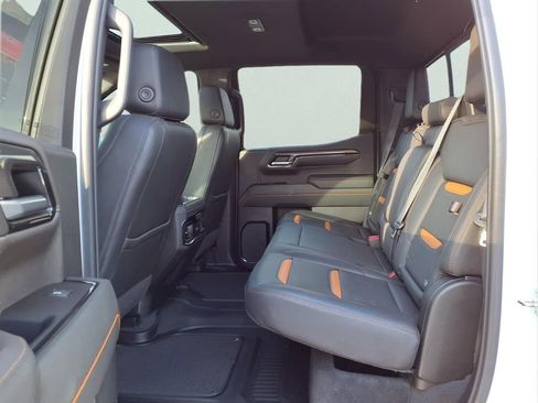 Certified 2022 GMC Sierra 1500 AT4 w/ AT4 Premium Package image 16