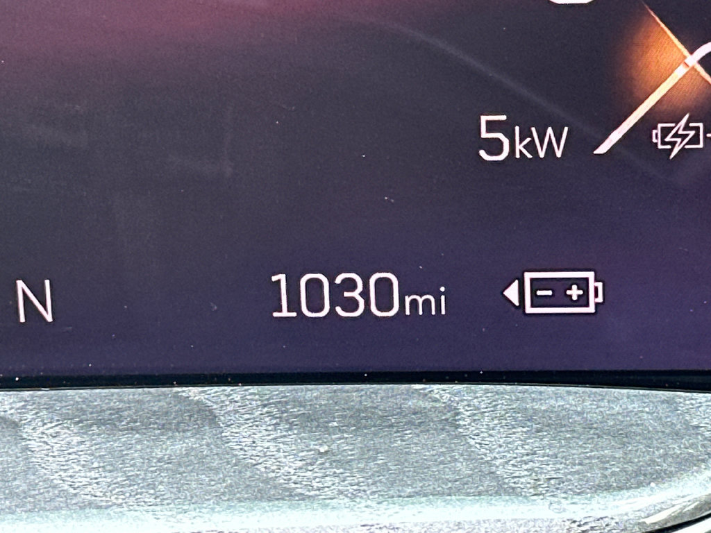 Certified 2025 Cadillac Escalade IQ Luxury 2 AWD/4WD image 30