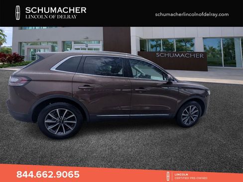 Used 2022 Lincoln Nautilus FWD image 8
