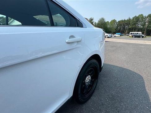 Used 2018 Ford Taurus Police Interceptor AWD image 15