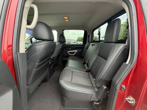 Used 2016 Nissan Titan PRO-4X AWD/4WD image 4