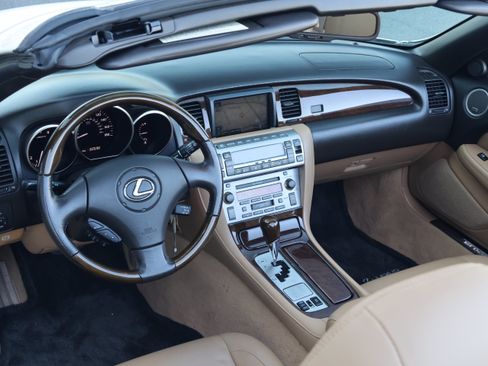 Used 2009 Lexus SC 430 Convertible w/ Preferred Accessory Pkg RWD image 17