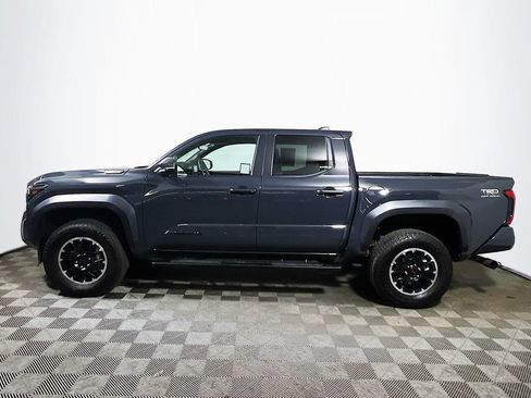 Certified 2024 Toyota Tacoma TRD Off-Road w/ TRD Off Road Upgrade Package AWD/4WD image 4