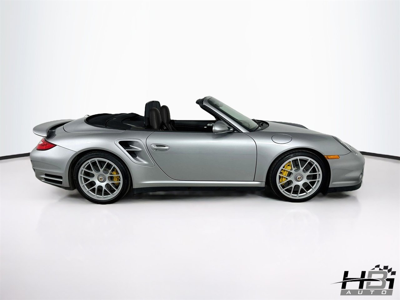 Used 2011 Porsche 911 Turbo AWD/4WD image 18