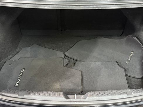 Used 2012 Hyundai Elantra GLS w/ Preferred Pkg 3 image 31