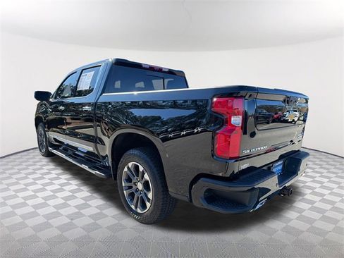 Certified 2025 Chevrolet Silverado 1500 High Country w/ Technology Package image 7