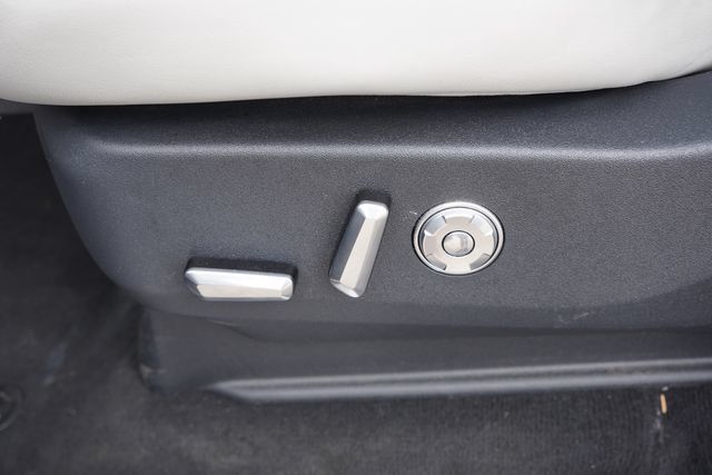 Used 2025 Lincoln Navigator L Reserve AWD/4WD image 28