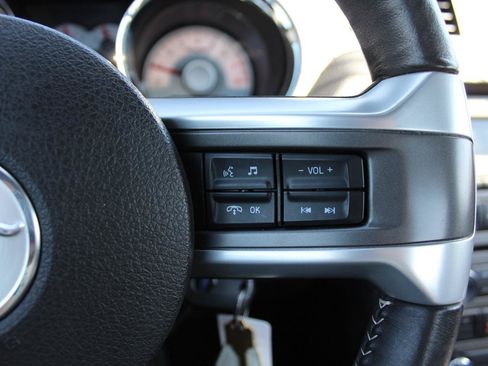 Used 2010 Ford Mustang GT RWD image 94