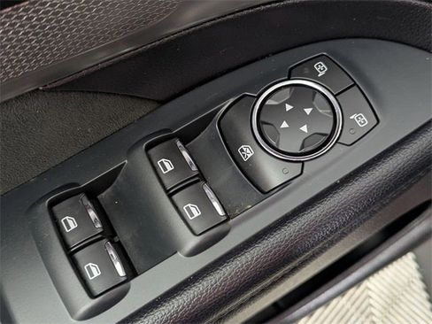 Used 2019 Ford Explorer XLT w/ Equipment Group 202A image 13