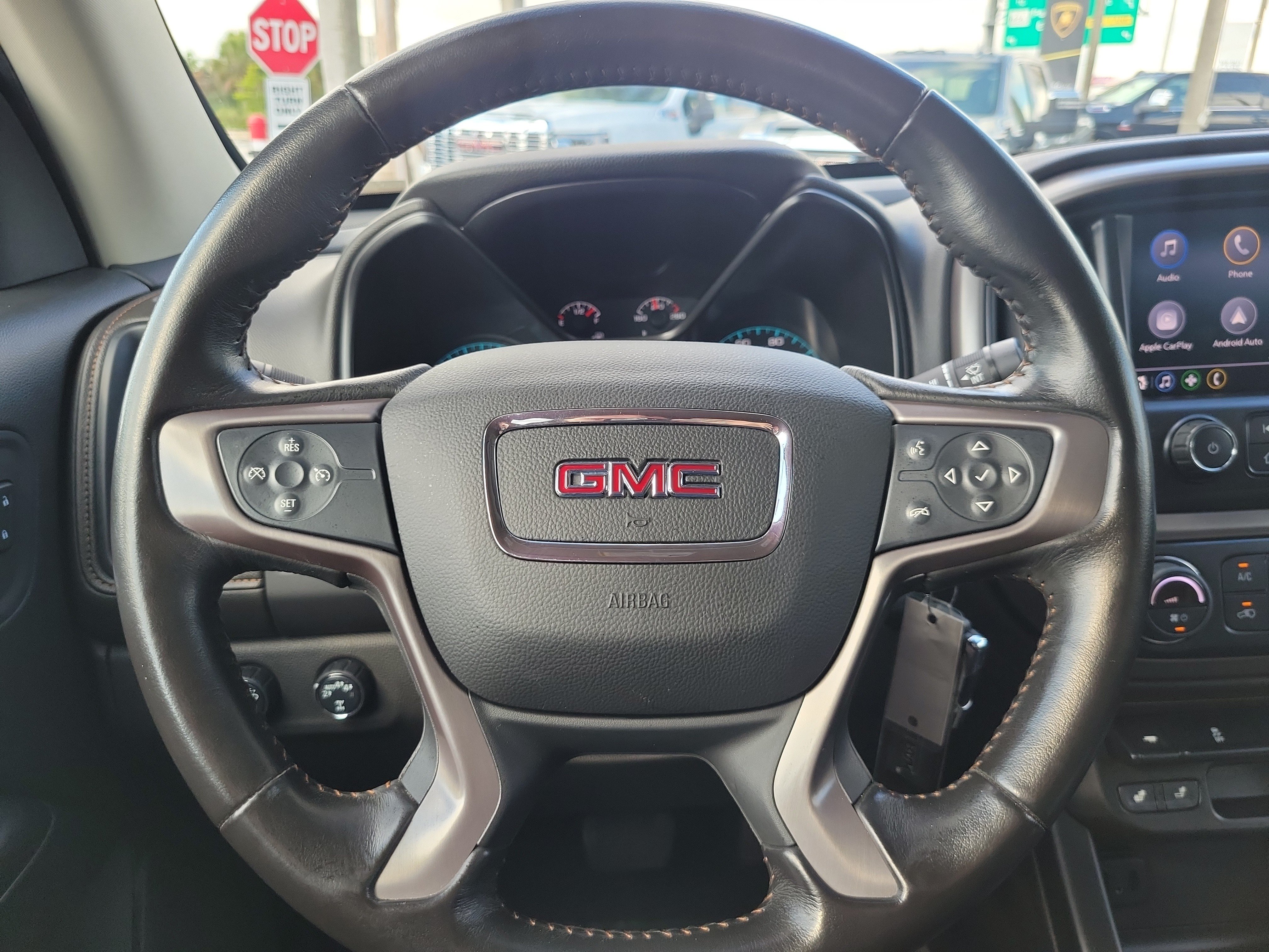 Used 2022 GMC Canyon AT4 w/ Trailering Package AWD/4WD image 17