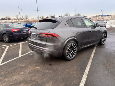 Used 2023 Maserati Grecale Modena image 7