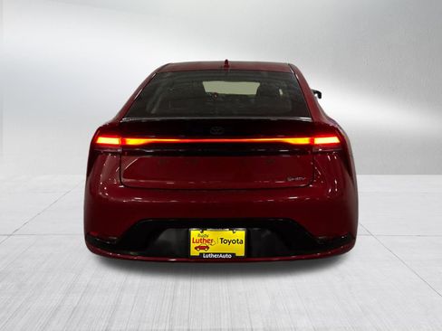 Certified 2025 Toyota Prius XLE FWD image 5