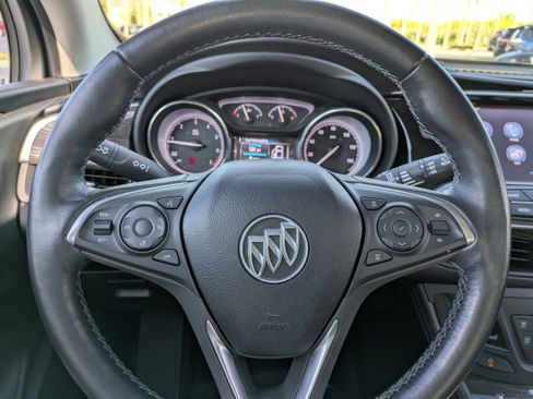 Used 2019 Buick Envision Essence image 27