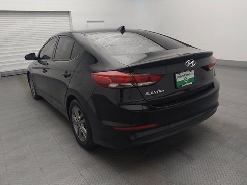 Used 2017 Hyundai Elantra SE image 5