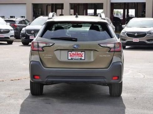 Used 2024 Subaru Outback Premium image 34
