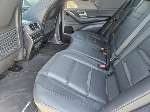 Used 2023 Mercedes-Benz GLE 53 AMG 4MATIC image 30