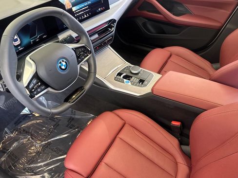 Used 2025 BMW i4 eDrive40 w/ Parking Assistance Package RWD image 4