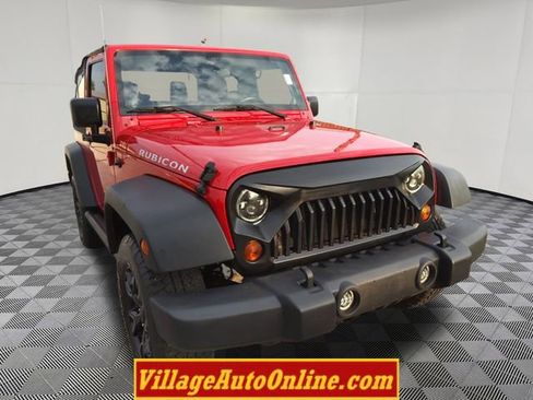Used 2012 Jeep Wrangler Rubicon w/ PWR Convenience Group image 14