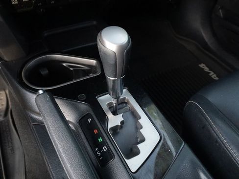 Used 2016 Toyota RAV4 Limited FWD image 9