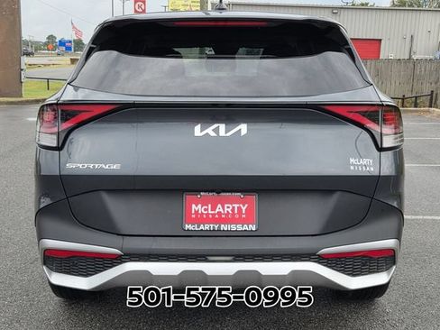 Used 2025 Kia Sportage LX FWD image 7