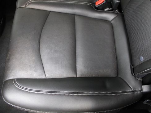 Used 2022 GMC Terrain SLT image 23