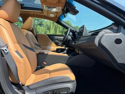 Used 2024 Lexus ES 350 w/ Accessory Package (Z1) FWD image 28
