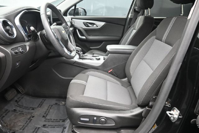 Used 2024 Chevrolet Blazer LT w/ Convenience Package FWD image 13