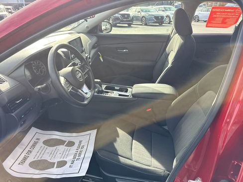 Used 2025 Nissan Sentra SV image 10