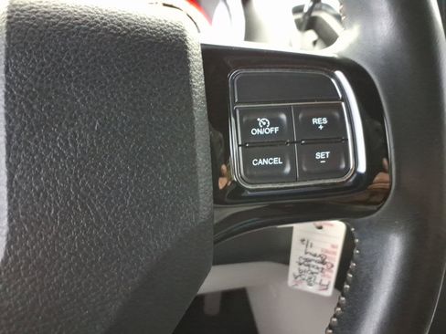 Used 2019 Dodge Grand Caravan SXT FWD image 20