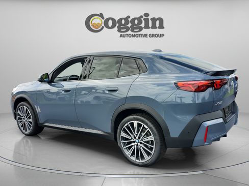 New 2026 BMW X2 xDrive28i w/ Convenience Package AWD/4WD image 3