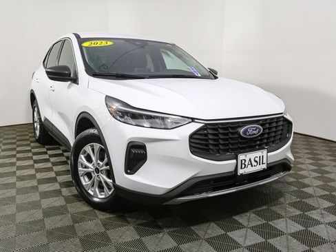 Used 2023 Ford Escape Active image 3