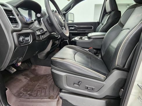 Used 2024 RAM 2500 Laramie w/ Night Edition image 8