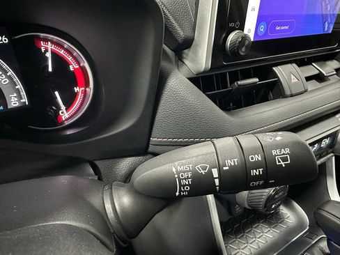 Used 2025 Toyota RAV4 XLE image 22