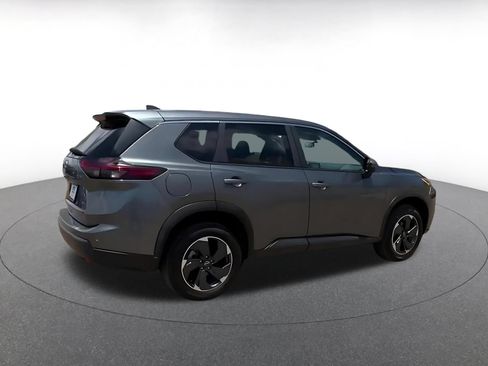 Used 2025 Nissan Rogue SV AWD/4WD image 15