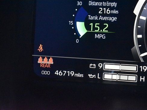 Used 2023 Toyota Tundra Platinum image 40